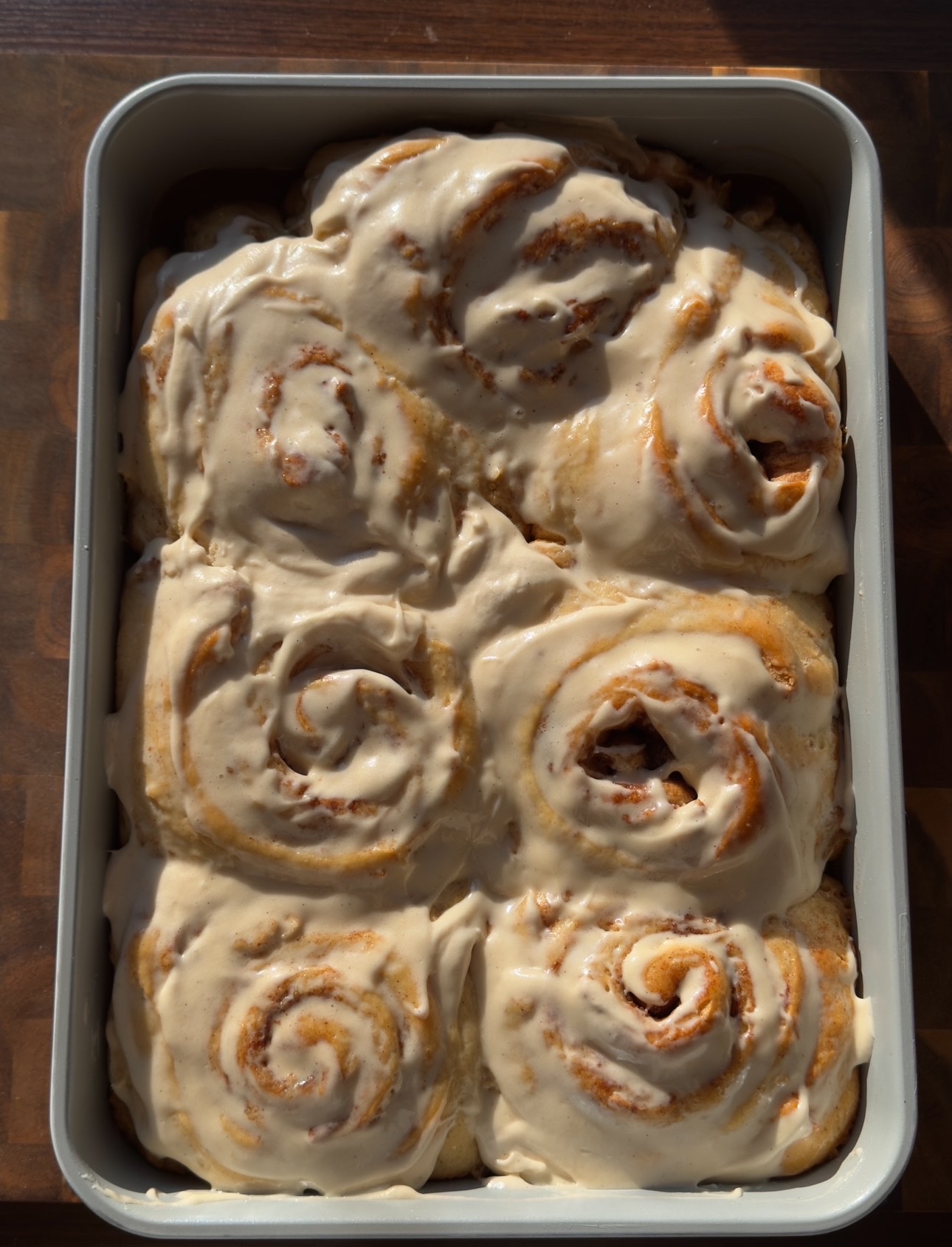 Brown butter cinnamon rolls with brown sugar frosting